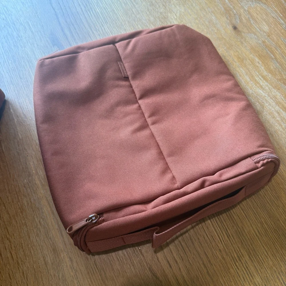BAGSMART Halo 25L Work Tote NWT Brown